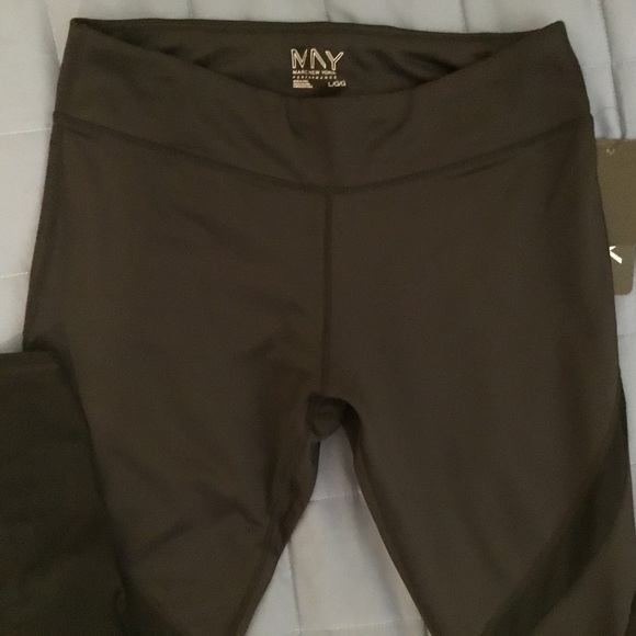 NWT Andrew Marc New York Performance Compression Performance Black Leggings - Picture 15 of 15